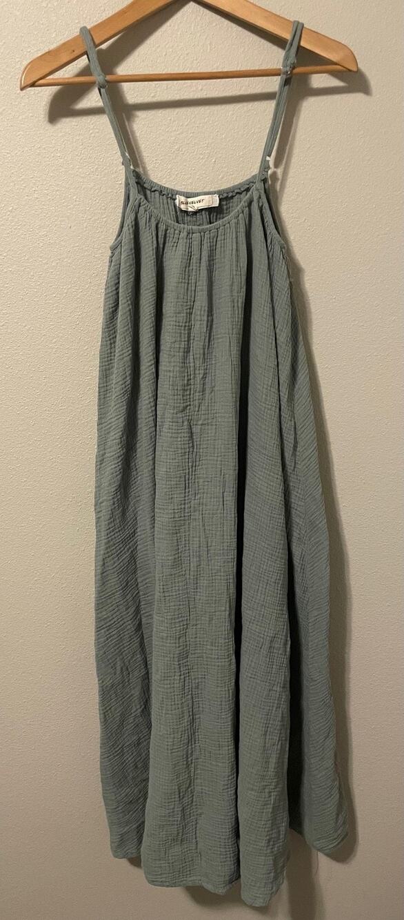 BLUEVELVET Dress Womens Medium Green Solid Gauze Maxi Boho Sundress READ